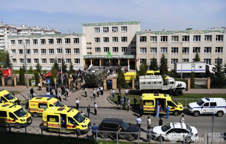 У Казані влаштували стрілянину в школі: як мінімум 9 загиблих, діти вистрибували з вікон (ФОТО, ОНОВЛЮЄТЬСЯ)
