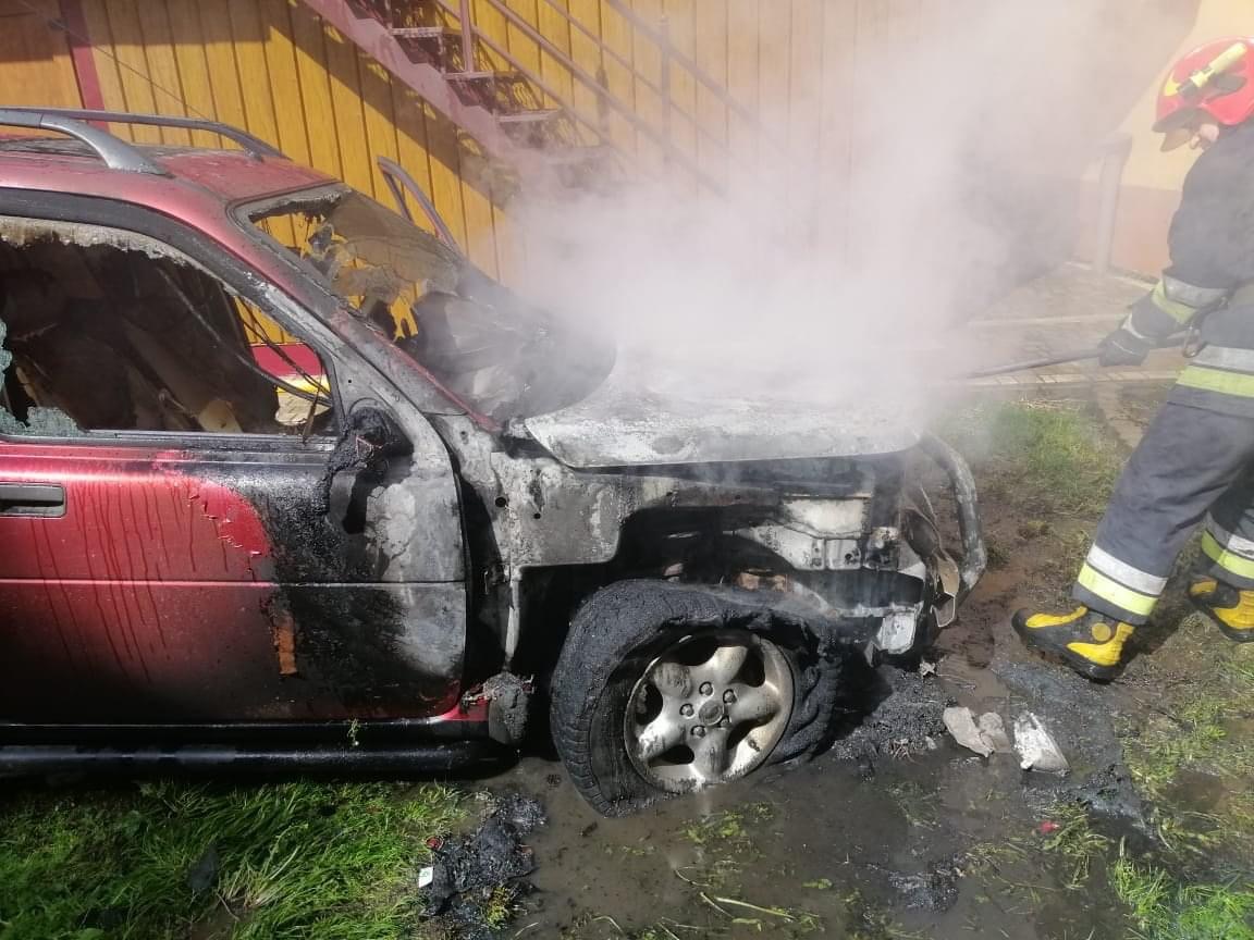В Коломиї горів «Land Rover» (ФОТО)