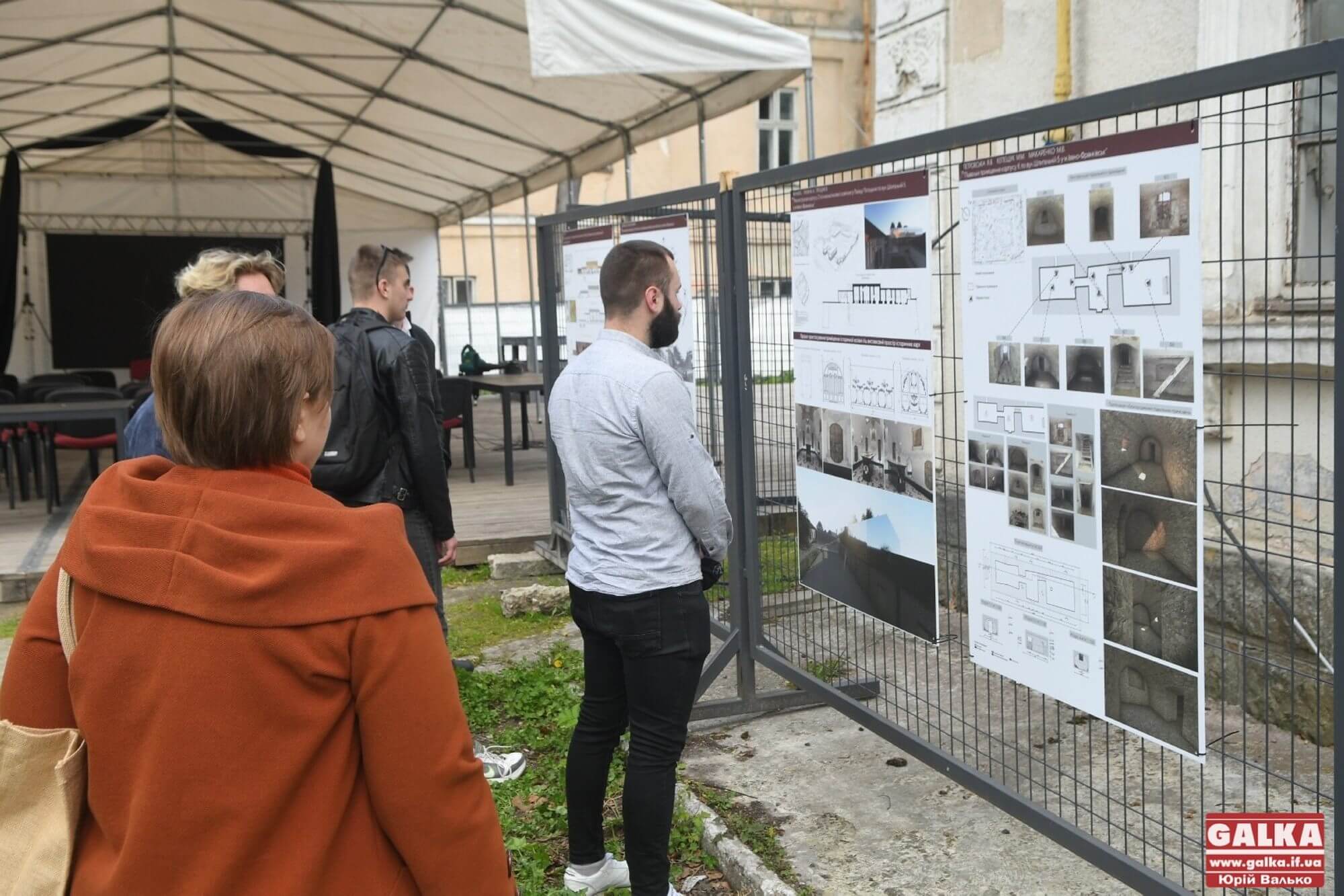 Поєднати історичну спадщину та сучасність: студенти-випускники ІФНТУНГ презентували архітектурні проєкти (ФОТО)