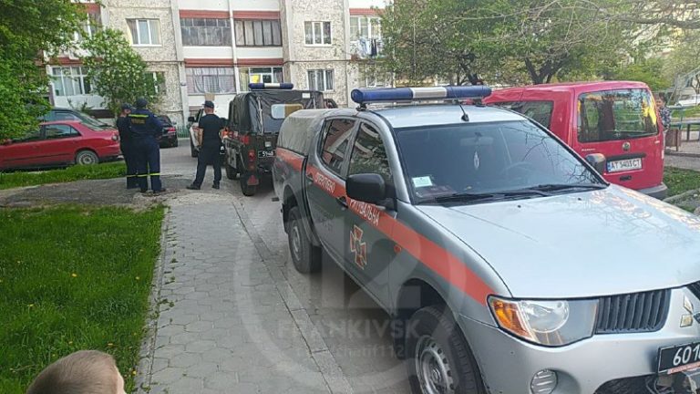 На горищі франківської багатоповерхівки знайшли міну (ФОТОФАКТ, ВІДЕО)