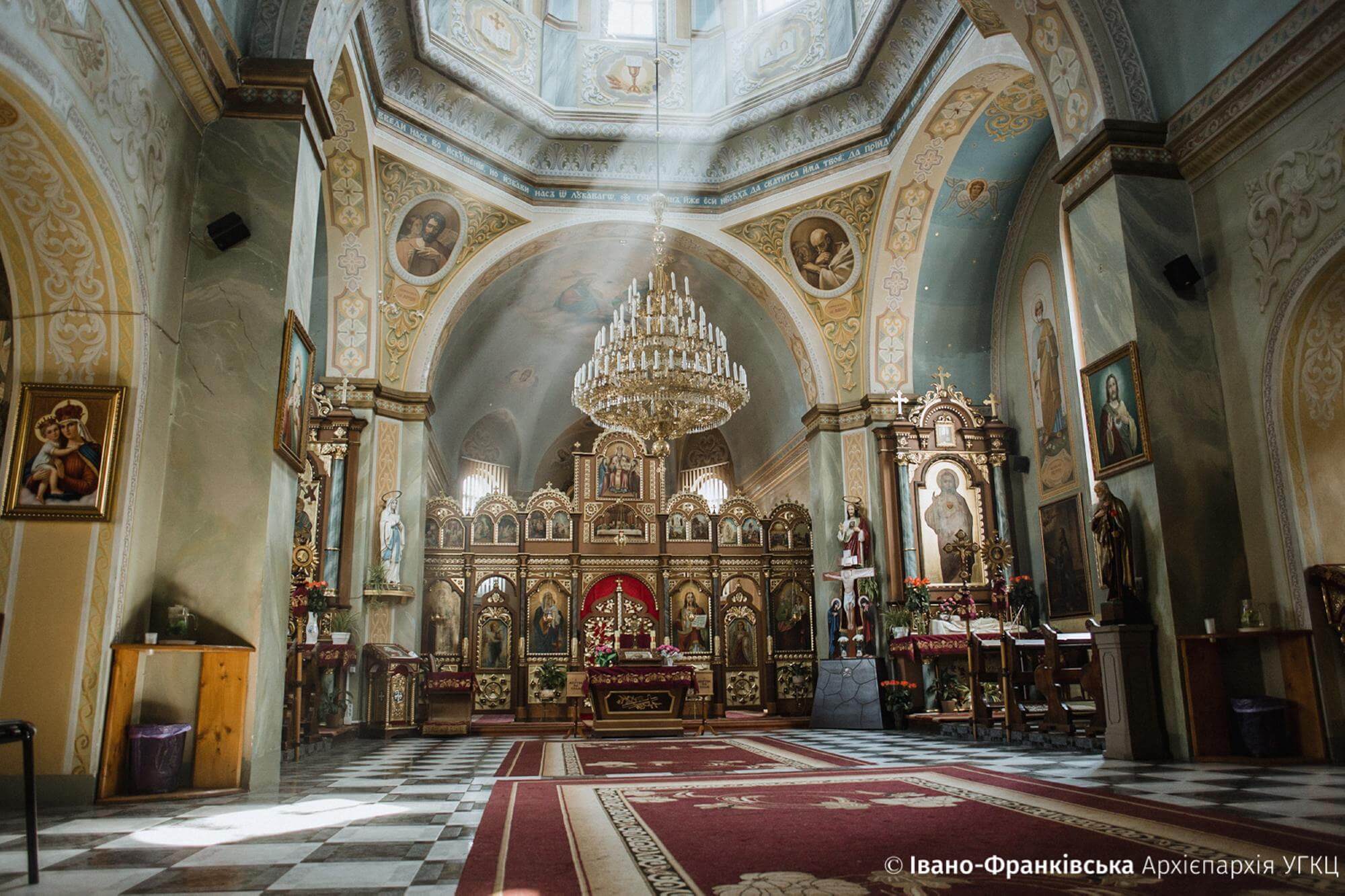 Франківцям показали красу та розповіли історію “церкви на Гірці” (ФОТО)