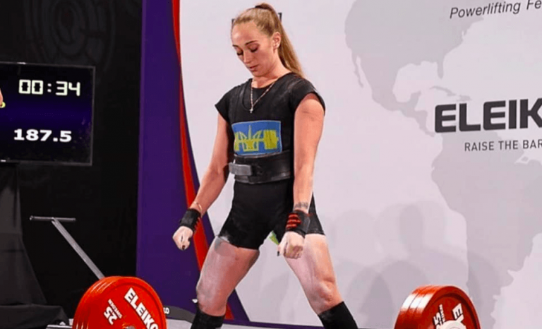 Франківка виконала присід з рекордною вагою на чемпіонаті України з паверліфтингу (ФОТО)