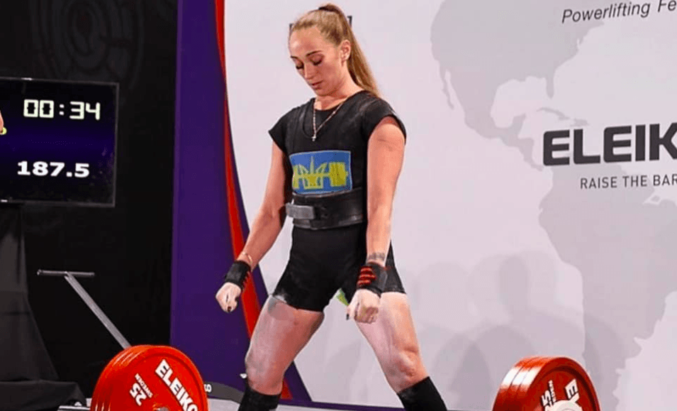 Франківка виконала присід з рекордною вагою на чемпіонаті України з паверліфтингу (ФОТО)