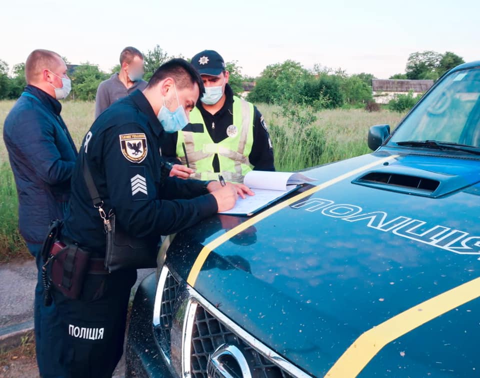 На Прикарпатті п’яний водій хотів відкупитись від поліції хабарем