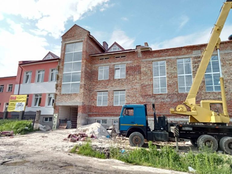 Спорткомплекс будують в селі на Калущині (ФОТО)