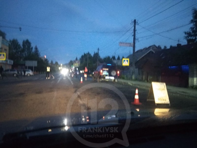 У Надвірній мотоцикліст зіткнувся з авто і потрапив у реанімацію (ФОТОФАКТ)