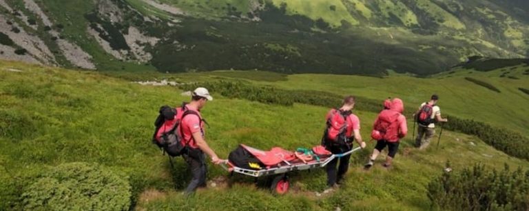 У Карпатах українські та польські рятувальники вчилися допомагати травмованим туристам