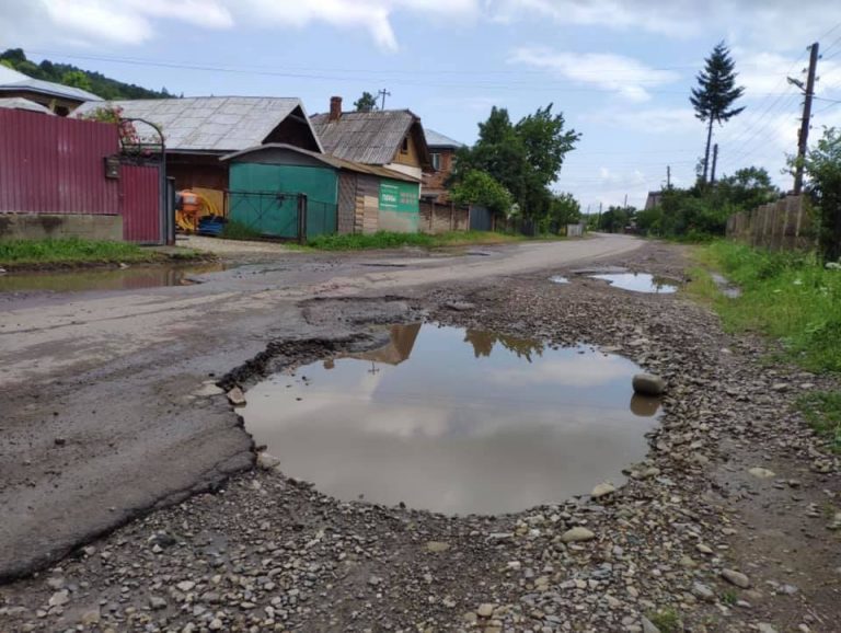 В Кутах відремонтують селищну об’їзну дорогу
