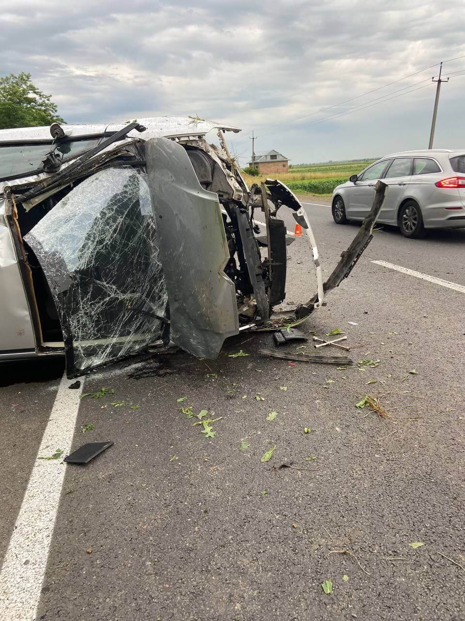 Вранці під Заболотовим водійка перевернула свій Citroen: травм дивом не отримала (ФОТО)