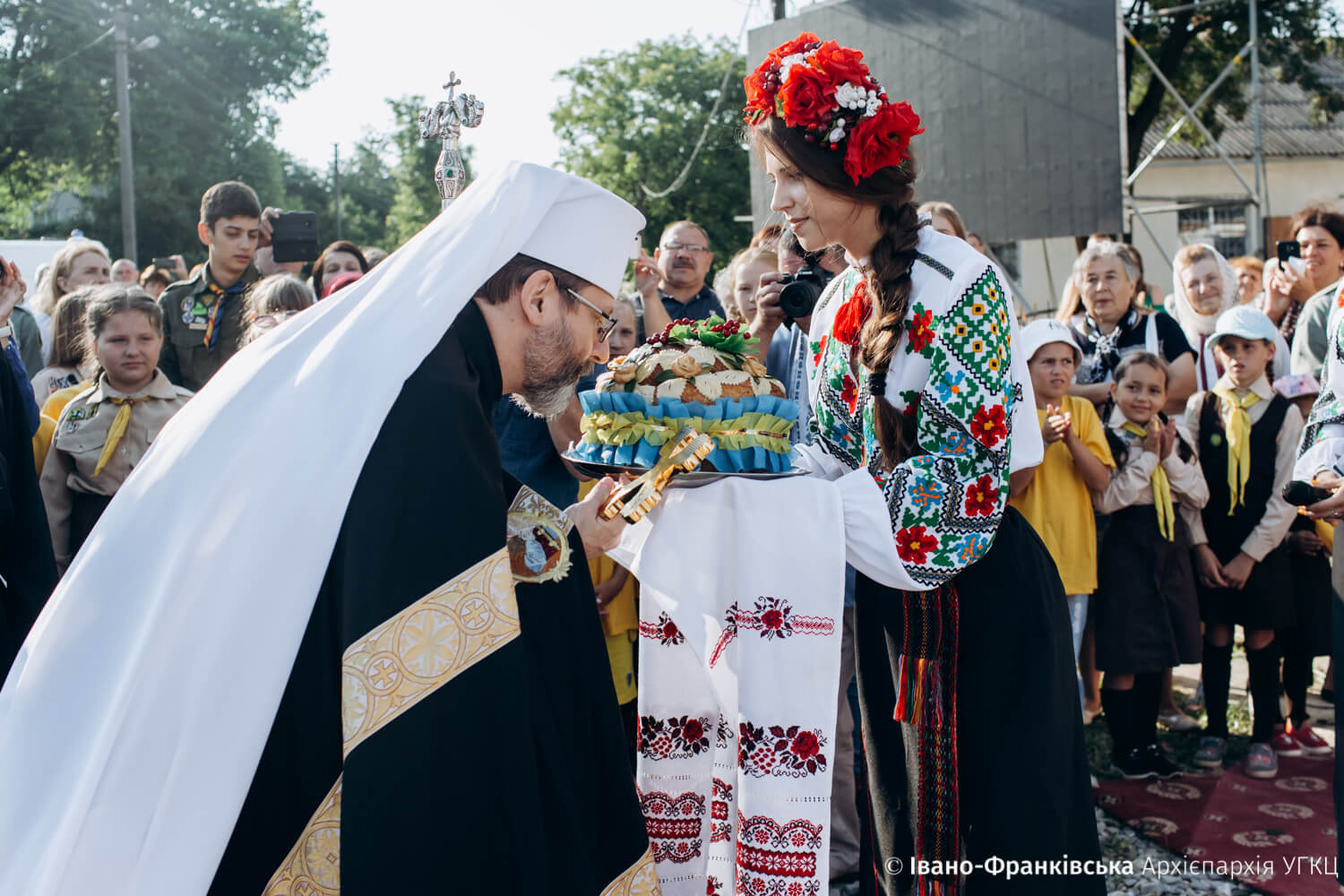 У Галичі з хлібом і сіллю зустріли Главу УГКЦ Святослава Шевчука (ФОТО)