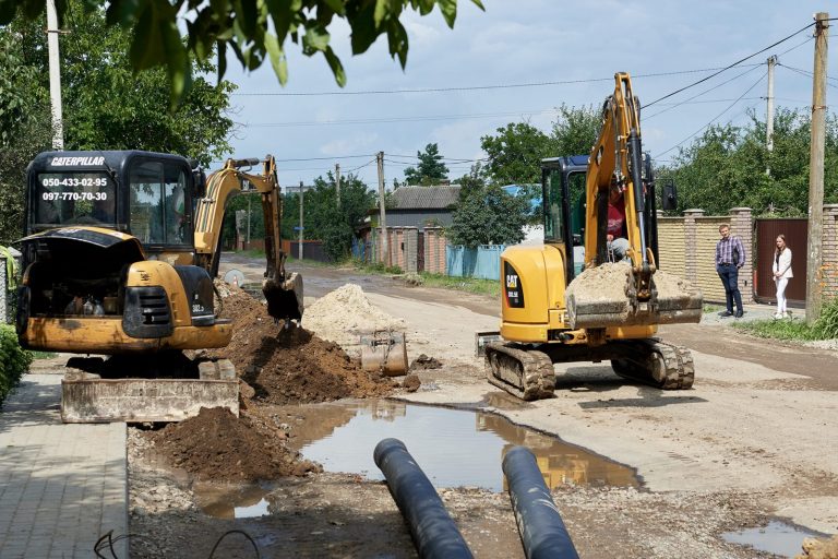 У Франківській громаді ремонтують вулицю Автоливмашівську (ФОТО)
