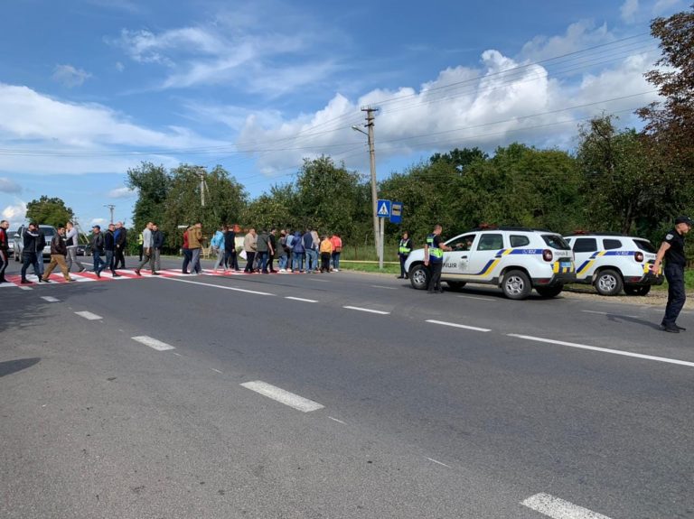 На Долинщині відновили рух на трасі “Стрий-Мамалига”