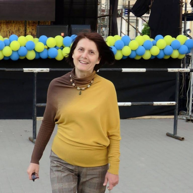 Не виходить на зв’язок: у Франківську шукали 61-річну жінку (ФОТО)