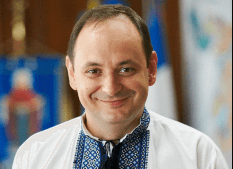 Наш мер найкрасивіший за всіх: Руслан Марцінків поміняв аватарку, соцмережі відреагували