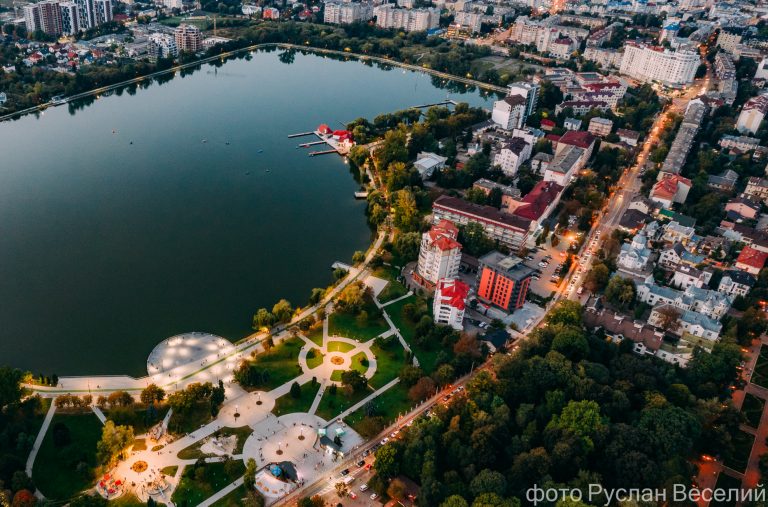 Красу осіннього Франківська показали з висоти (ФОТО)