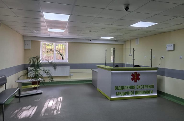 Оновлене приймальне відділення відкрили в Долинській лікарні (ФОТО)