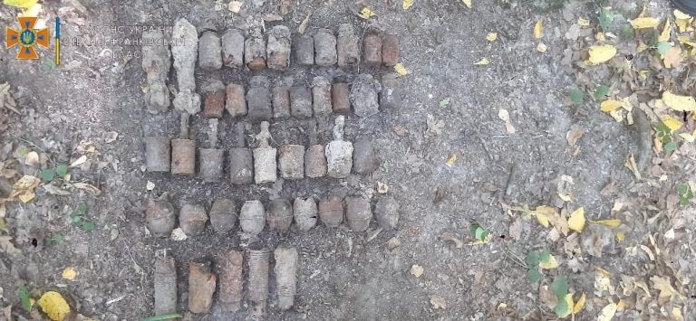 44 застарілих боєприпаси знайшли на Коломийщині (ФОТО)