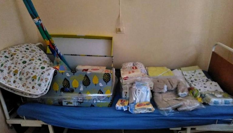 Івано-Франківський міський перинатальний центр отримав 204 пакунки малюка. Що в них входить?