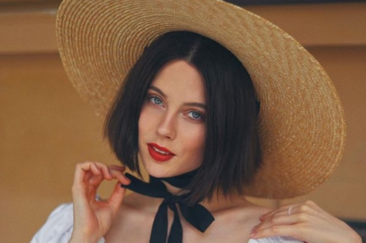 Суд стягнув з української блогерки 250 тисяч за провалену акцію в Instagram