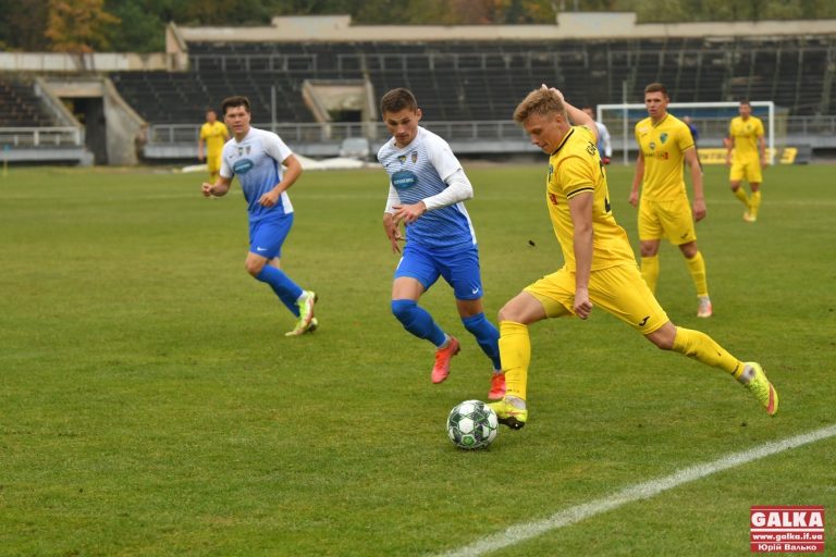Останній матч туру “Прикарпаття” та “Агробізнес” завершили без голів (ФОТО)