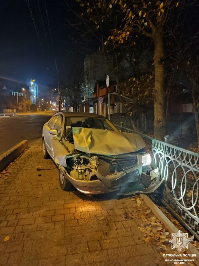 Найчастіше аварії на Прикарпатті стаються через перевищення швидкості — патрульна поліція (ФОТО) 