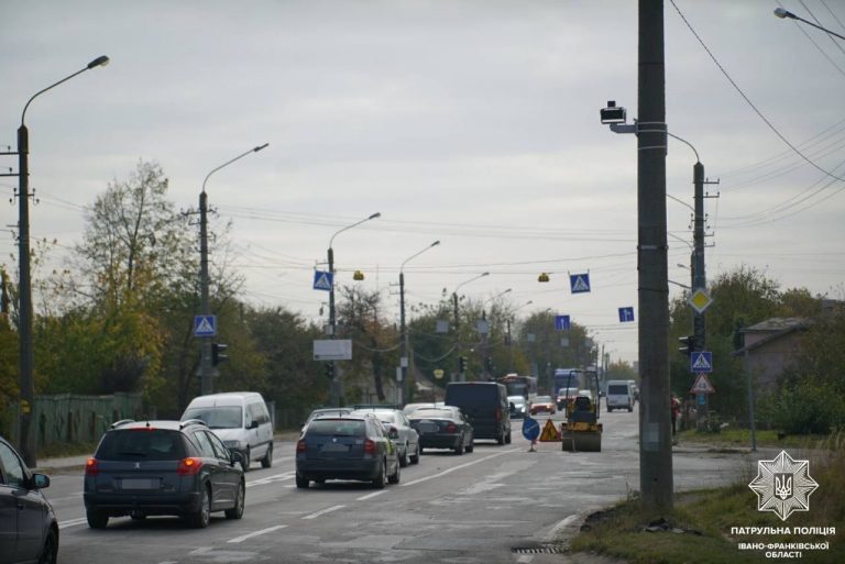 Камери автофіксації швидкості у Франківську за місяць виявили майже 10 000 порушень