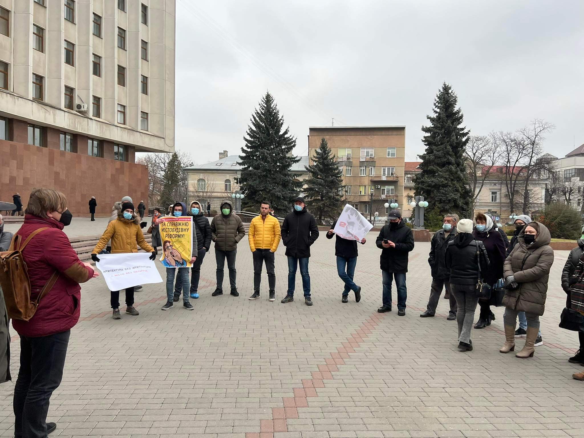 «Відстоюють авторське право»: У Франківську архітектори вийшли на протест проти законопроекту №5655 (ФОТО)