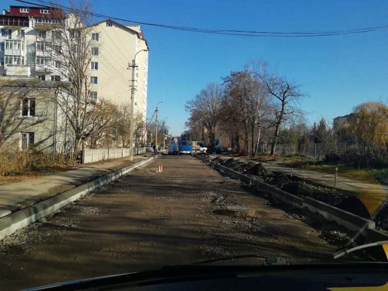 Мене дістало! – ексмер Івано-Франківська розкритикував ремонт вулиці Ленкавського