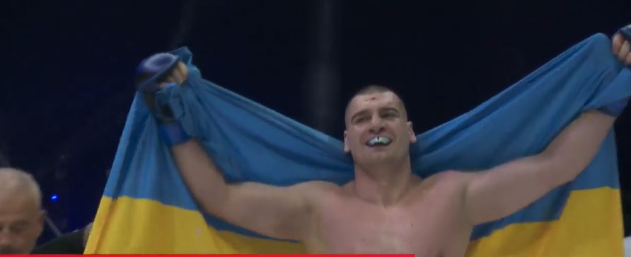 Франківець Станіслав Хмильковський переміг на Чемпіонаті Європи з ММА (ВІДЕО)