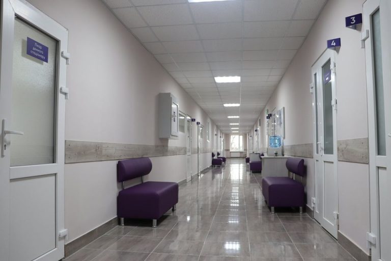 Сучасний Центр первинної медичної допомоги відкрили у Долині (ФОТО)