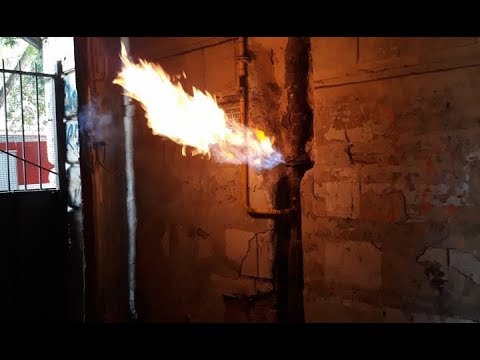 На Рогатинщині п’яний чоловік зачинився у загазованому приміщенні
