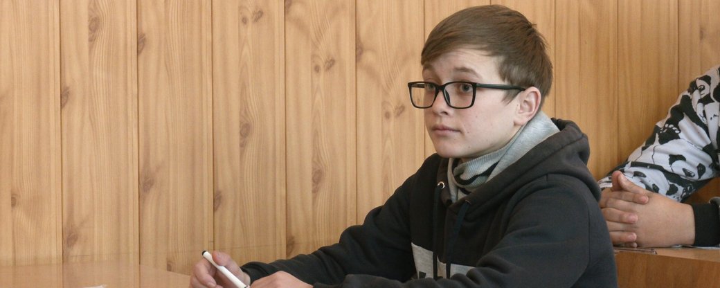 18-річний прикарпатець із рідкісною хворобою звернувся до Мессі (ФОТО, ВІДЕО)