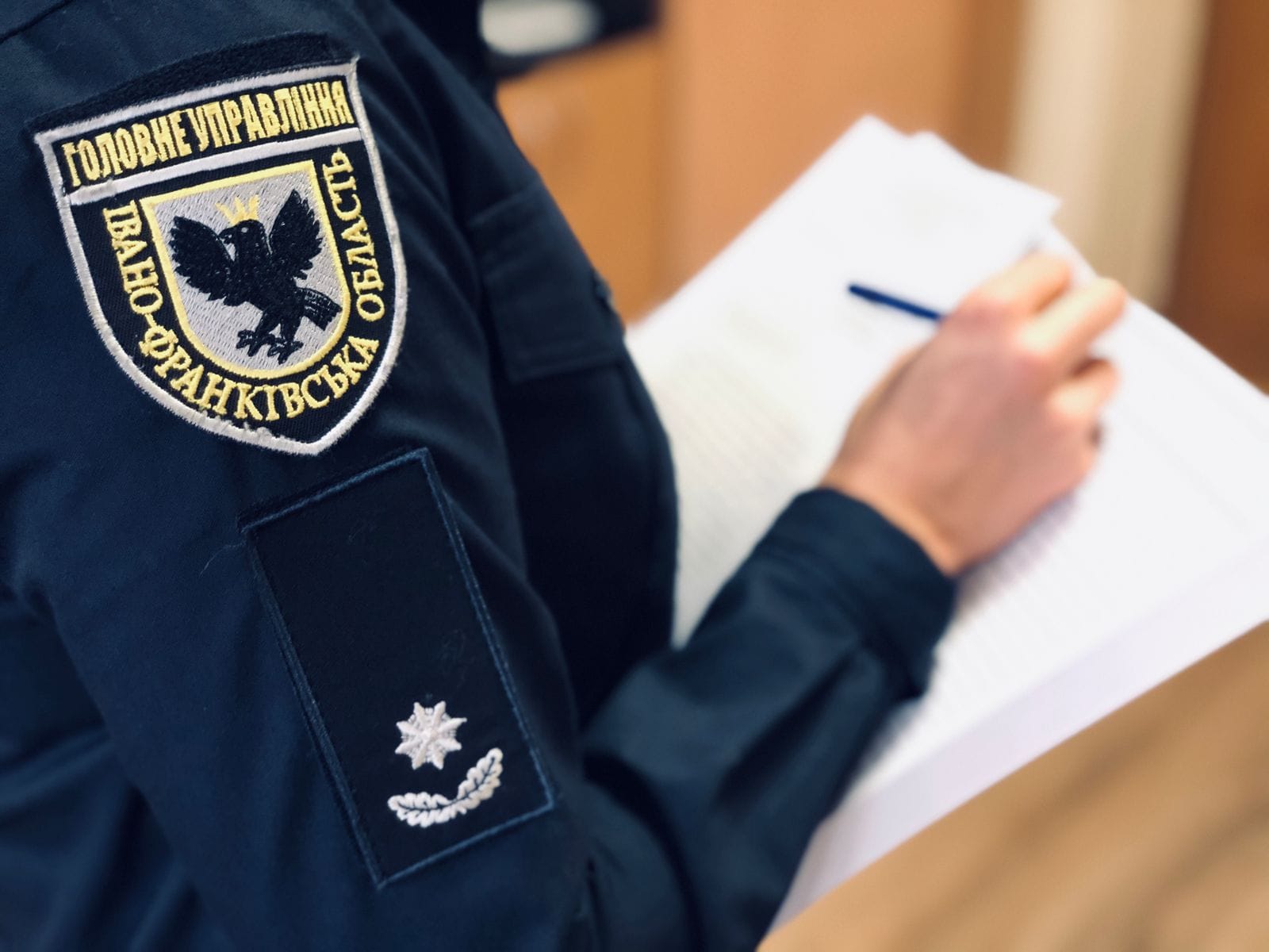 Двоє франківців крали пальне з потягів “Укрзалізниці”: за законом воєнного стану їм “світить” до 8 років