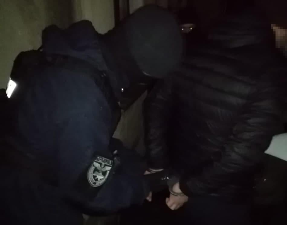 Погрожували вбивством: на Прикарпатті у підприємця вимагали неіснуючий борг у 150 тисяч гривень (ФОТО)