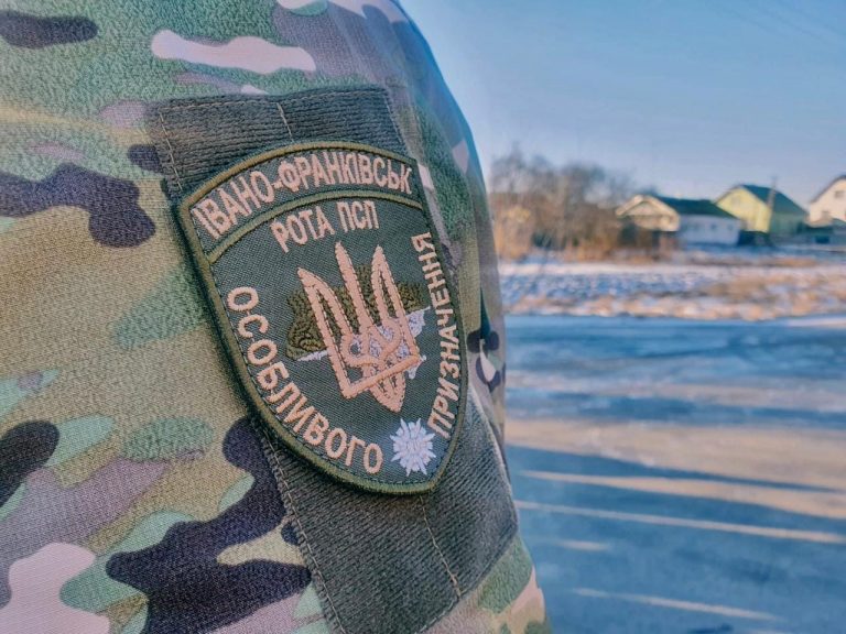 30 прикарпатських поліціянтів повернулися додому зі Сходу (ФОТО)