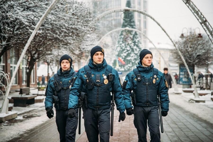 У Франківську нацгвардійці спіймали чоловіка з “амфетаміном”, а у Калуші – з краденими грошима та комп’ютером