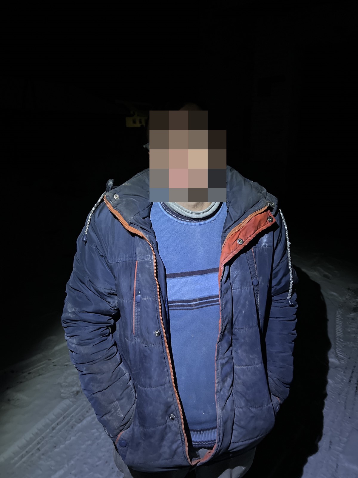 У Старому Лисці чоловік хотів обікрасти меблевий склад, на якому раніше працював