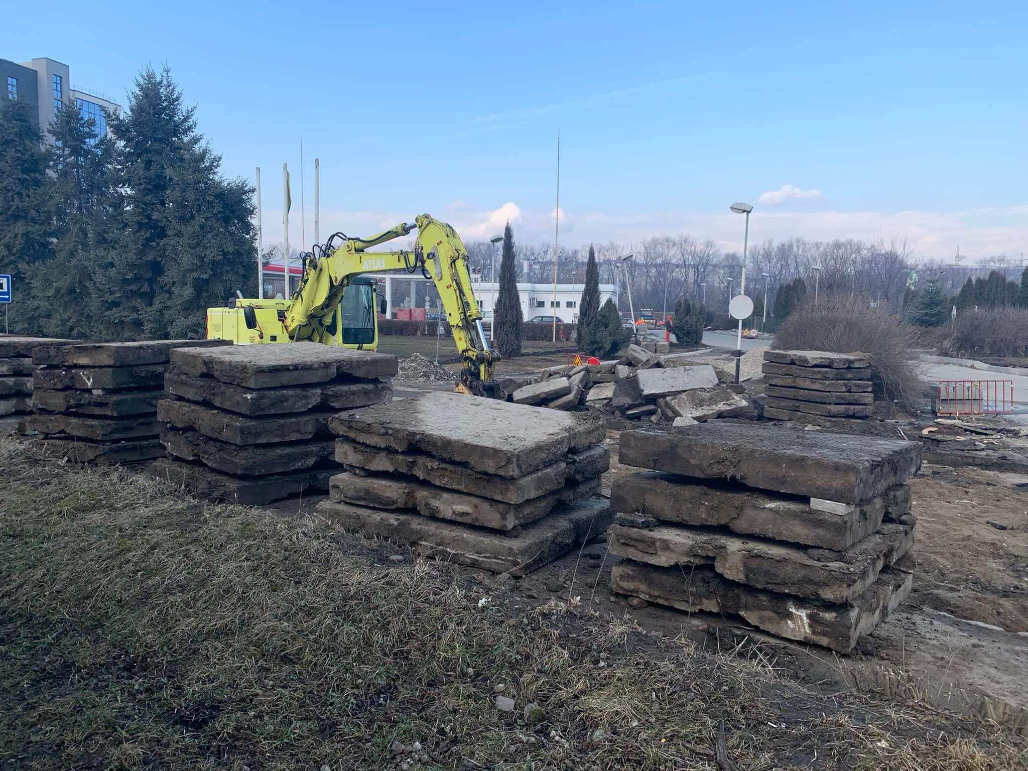 Стартував ремонт наступної ділянки “старої” Надрічної (ФОТО)