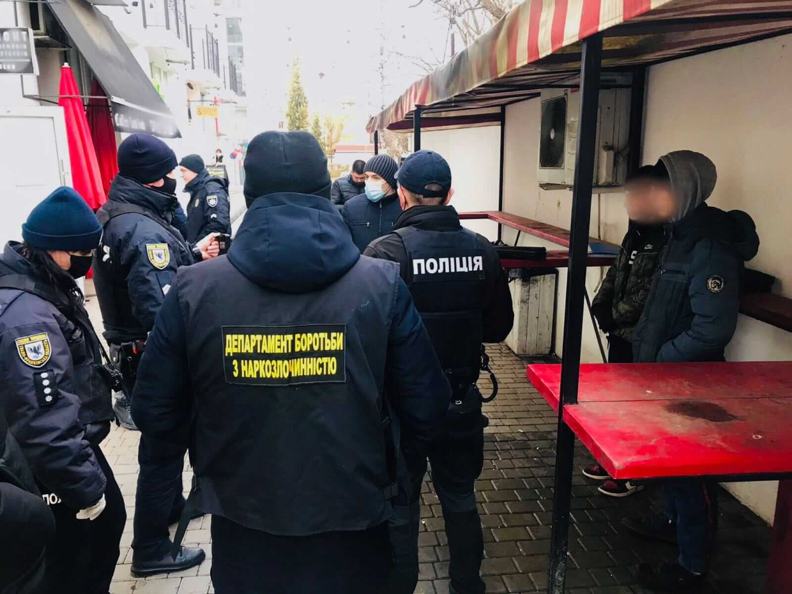 У Франківську спіймали 19-річного адміністратора телеграм-каналу з наркотиками (ФОТО)