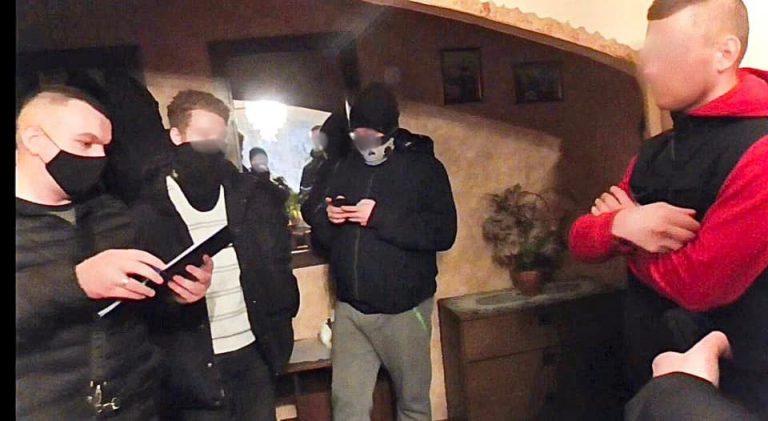У Коломиї молодик пограбував жінку, а потім чоловіка – його “вирахувала” поліція (ФОТО)
