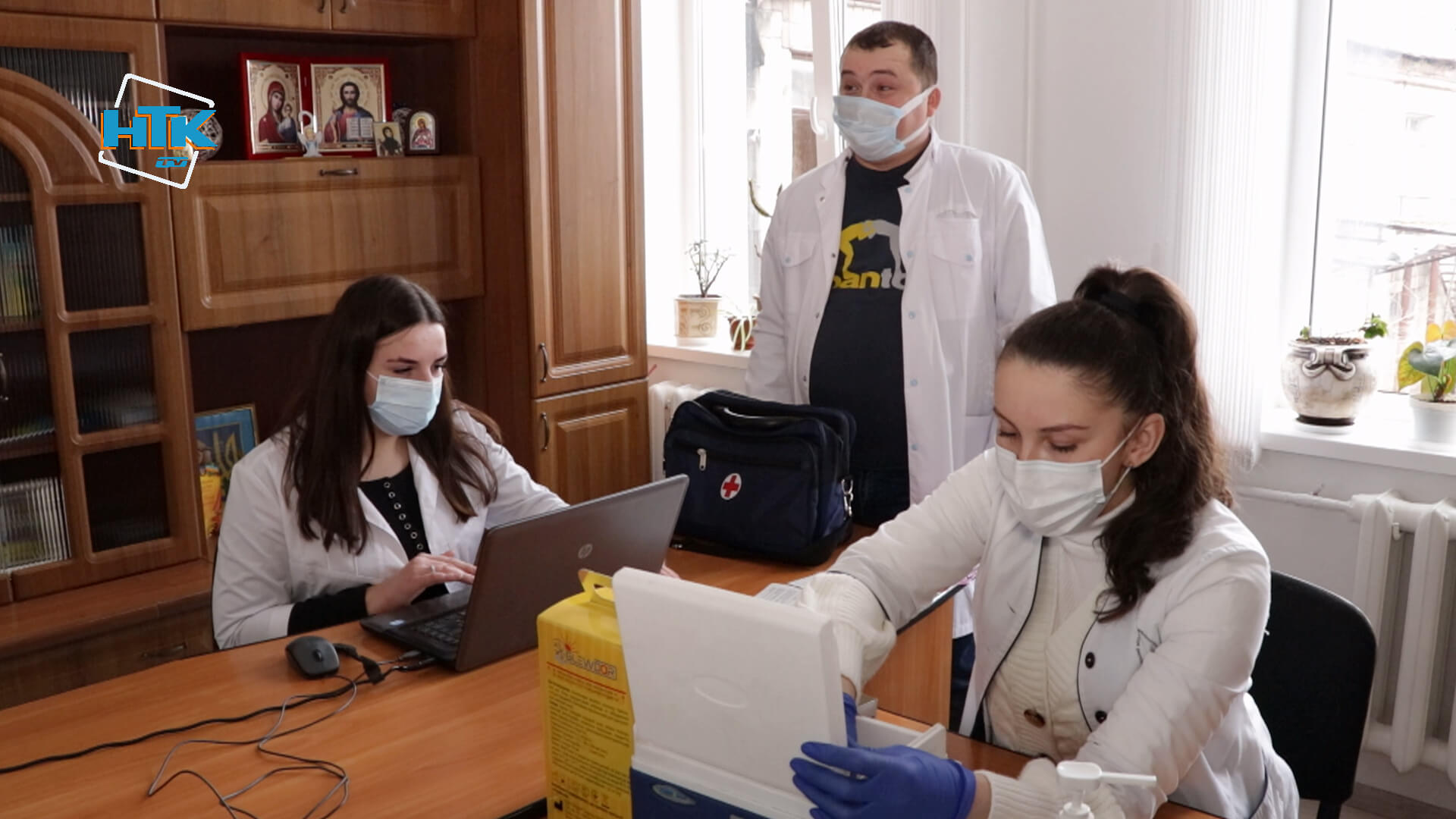 Коломияни відтепер можуть вакцинуватися у сервісному центрі Пенсійного фонду (ВІДЕО)