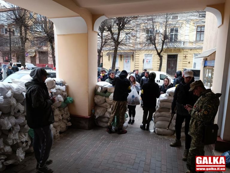 Франківськ збирає допомогу для бойового стрілецького відділення