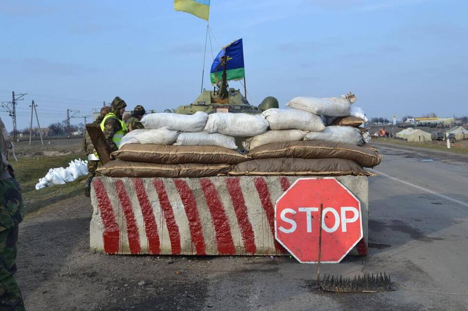 В області розгорнули 76 самовільних блокпостів: поліція каже терміново їх розібрати (ВІДЕО)