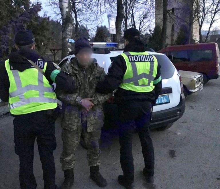 Прикарпатець під час сварки вдарив ножем свого пасинка (ФОТОФАКТ)