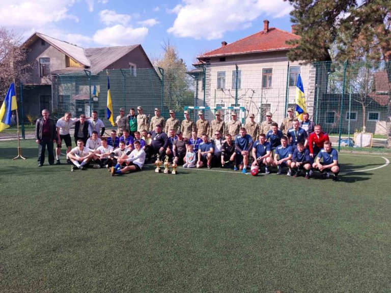 40 000 гривень зібрали на благодійному турнірі з мініфутболу для коломийських “едельвейсів” (ФОТО)