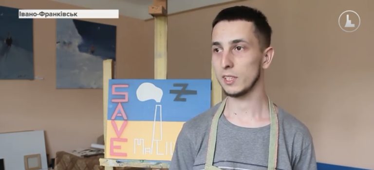 Франківський архітектор Ігор Куцій малює та продає картини на підтримку ЗСУ (ВІДЕО)