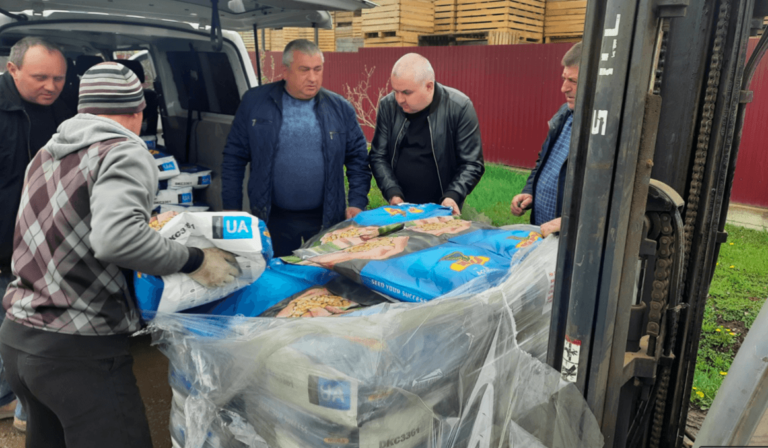 Фермери Франківщини безкоштовно отримали насіння кукурудзи корпорації Bayer (ФОТО)