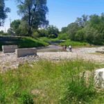 фото будівнцтва моста через річку на Калущині