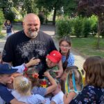 діти-переселенці і Вірастюк