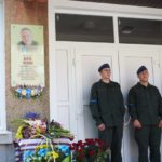 фото відкриття меморіалу на честь Юрія Чопика